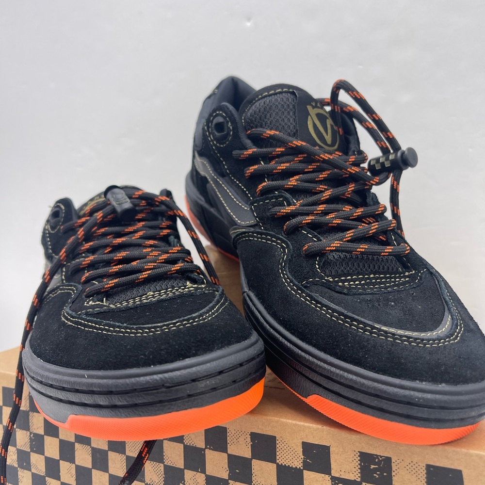Vans Spitfire Men's Shoes Rowan 2
Spitfire Black/Flame
VN0A2Z3IBFM Sneakers - Picture 5 of 16